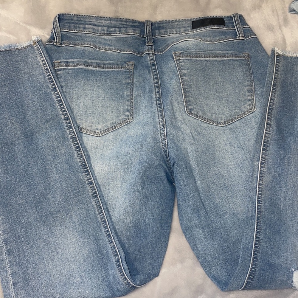 🗽 Kenneth Cole 👖 - Picture 2 of 10